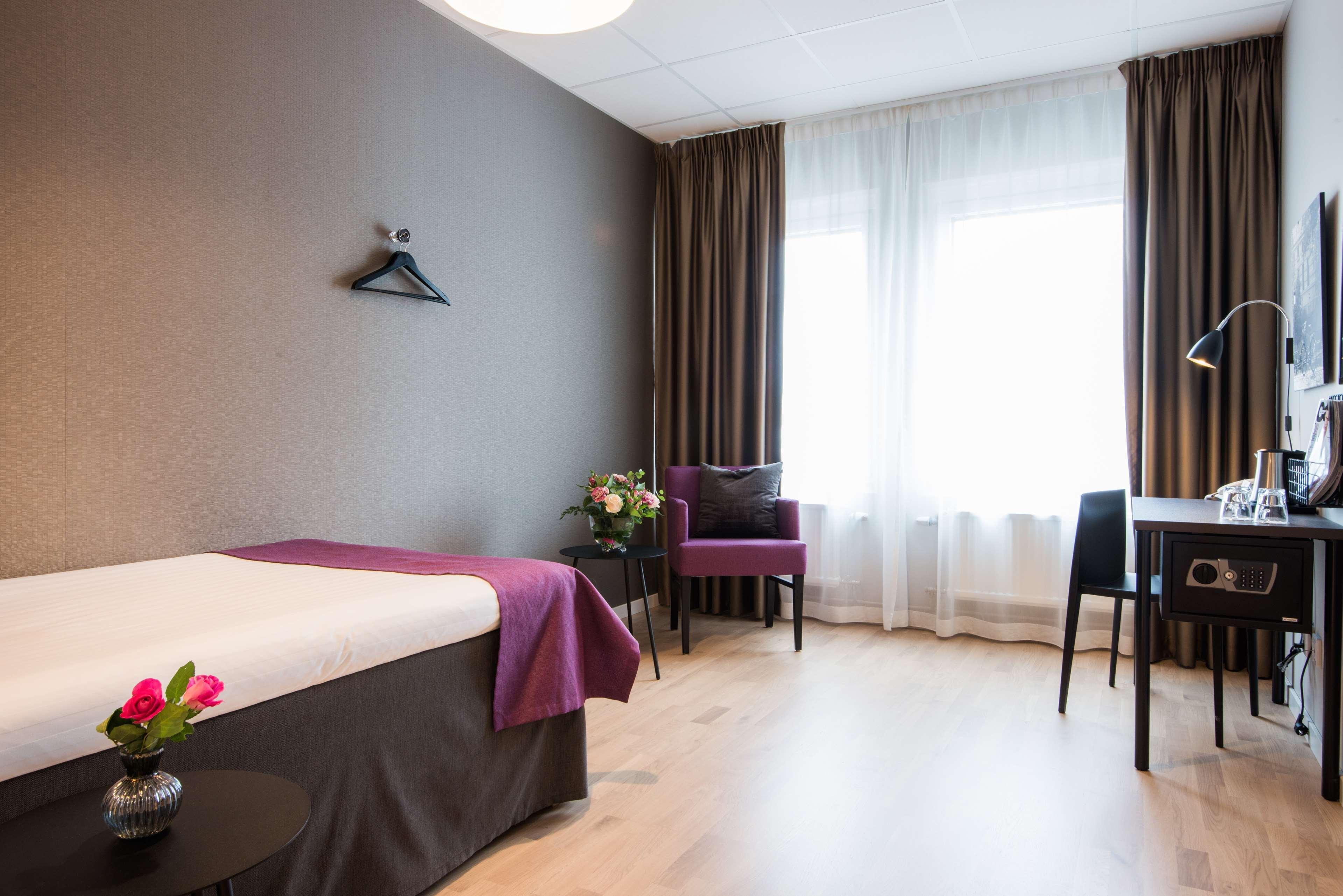 Best Western Plus Park Airport Hotel Arlanda Bagian luar foto